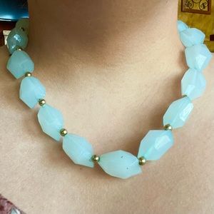 𝘊𝘩𝘶𝘯𝘬𝘺 𝘊𝘳𝘺𝘴𝘵𝘢𝘭 𝘕𝘦𝘤𝘬𝘭𝘢𝘤𝘦 𝘞𝘪𝘵𝘩 𝘨𝘰𝘭𝘥 𝘉𝘦𝘢𝘥𝘴